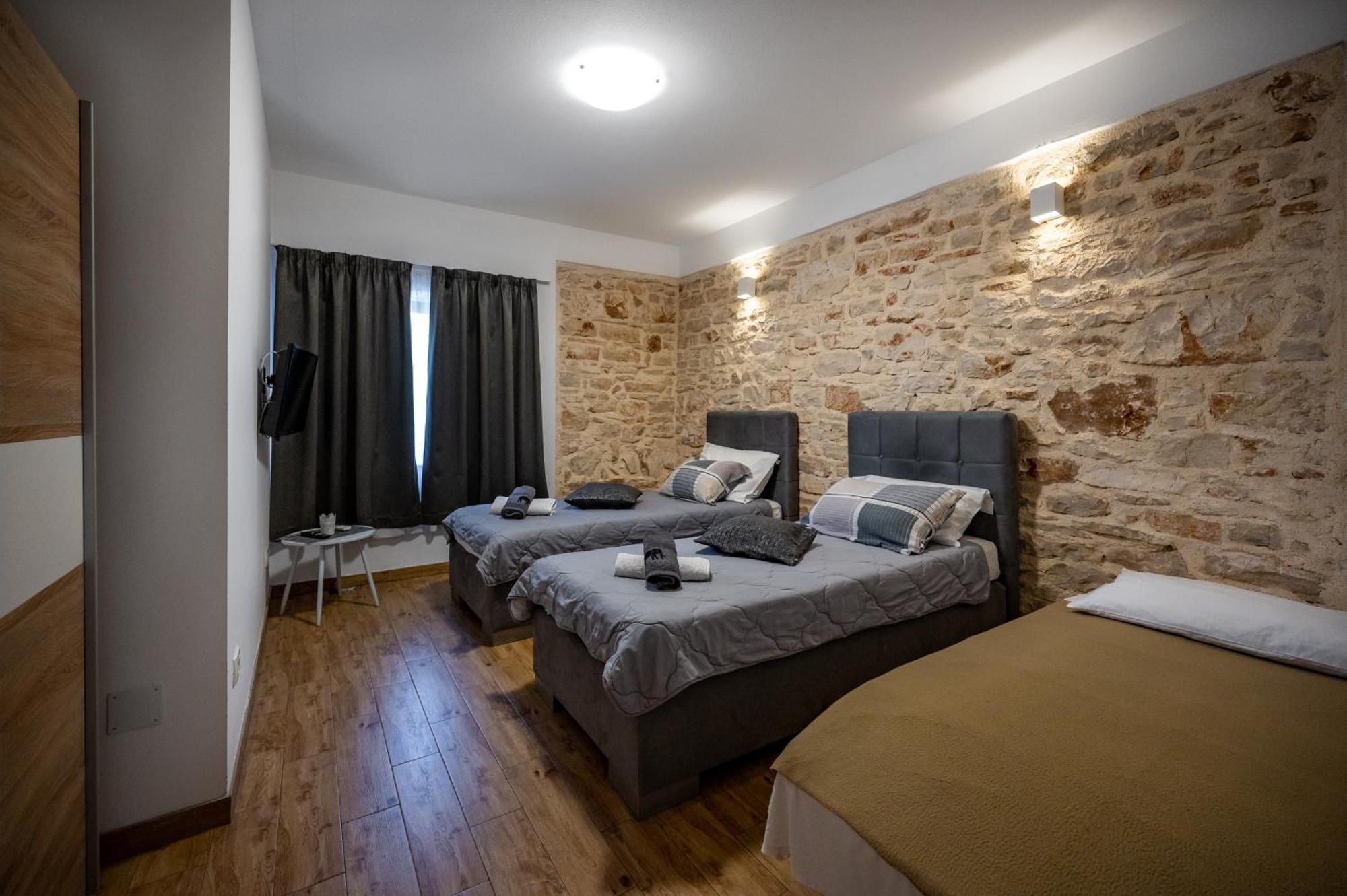 Sonia Rooms Póla Kültér fotó