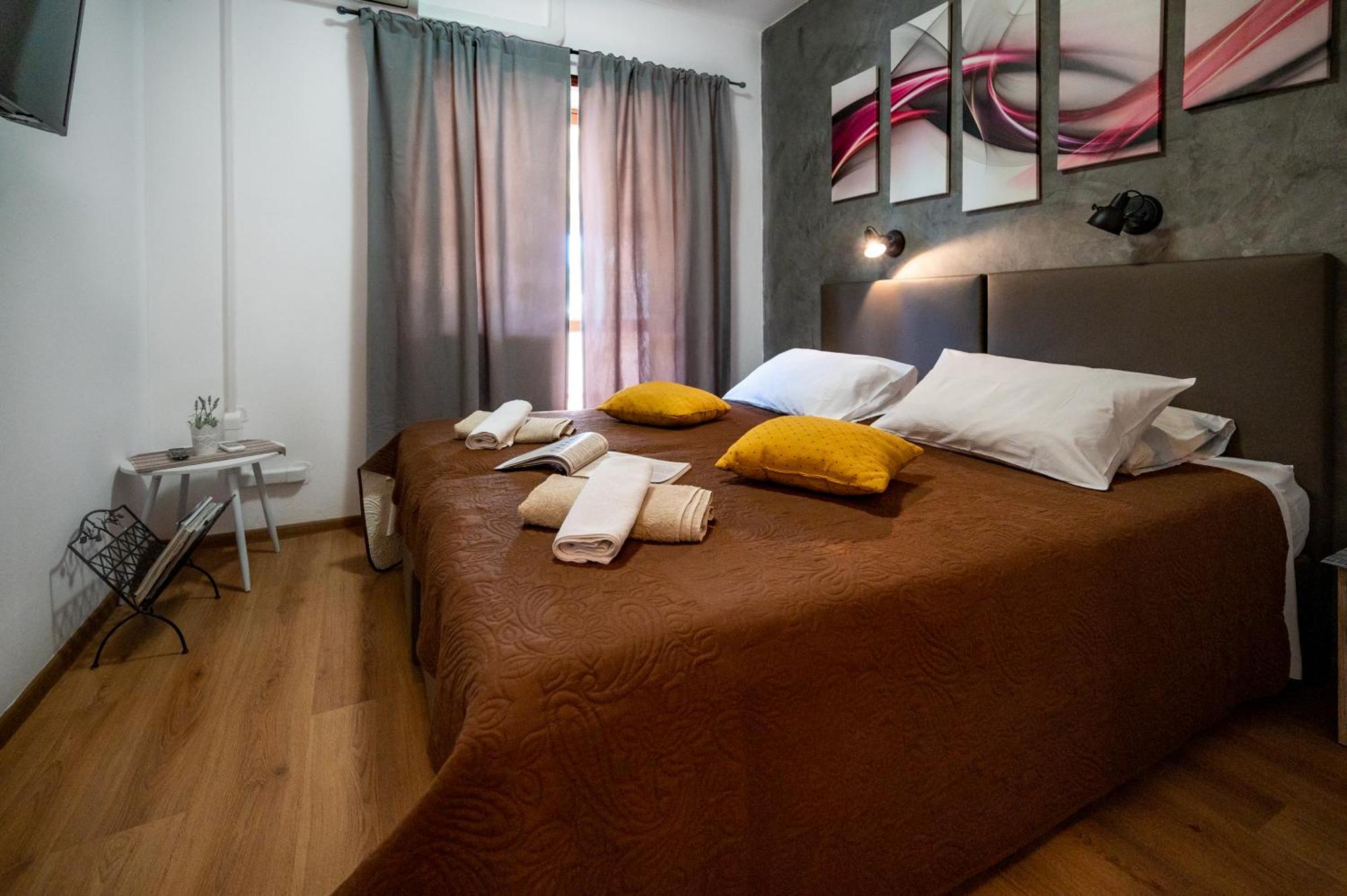 Sonia Rooms Póla Kültér fotó