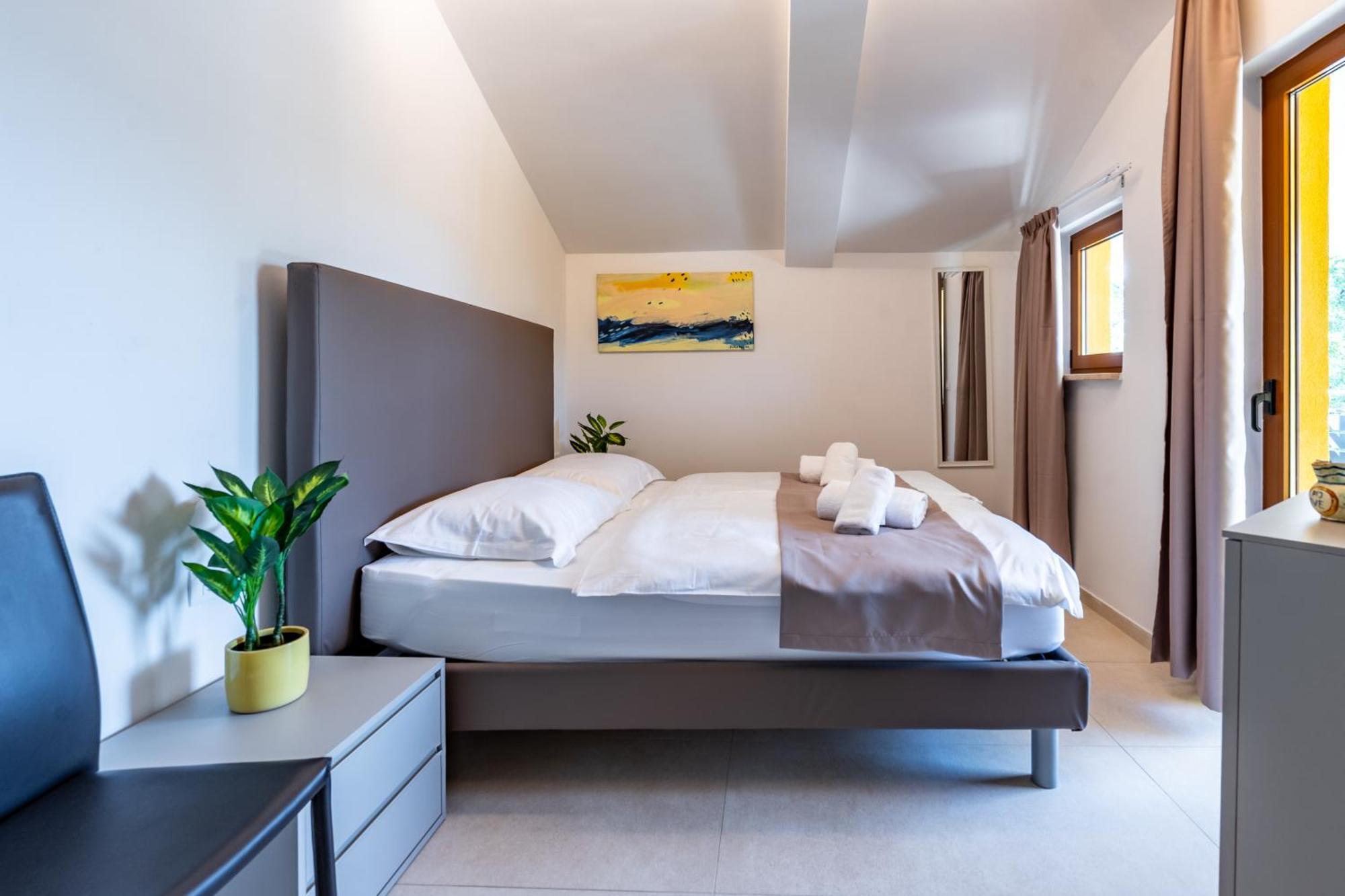 Sonia Rooms Póla Kültér fotó