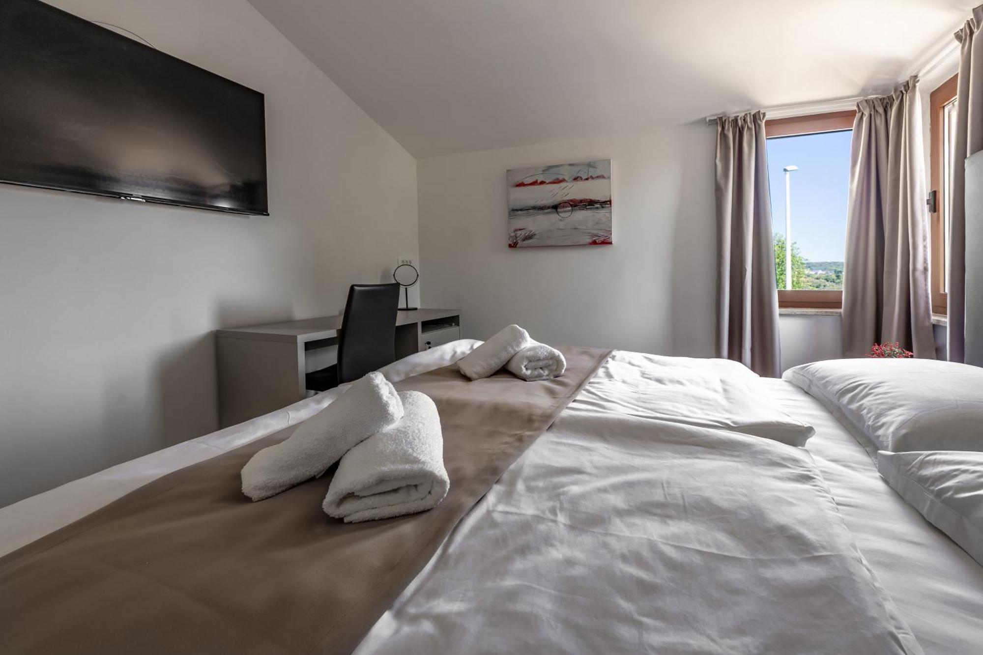 Sonia Rooms Póla Kültér fotó